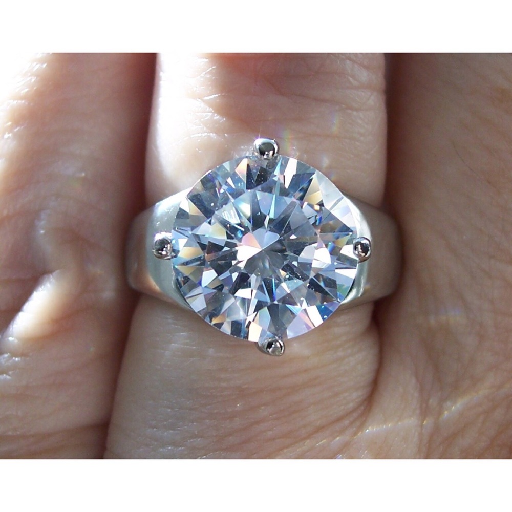 STAINLESS STEEL Round Cut Solitaire Cubic Zirconia Band Ring
